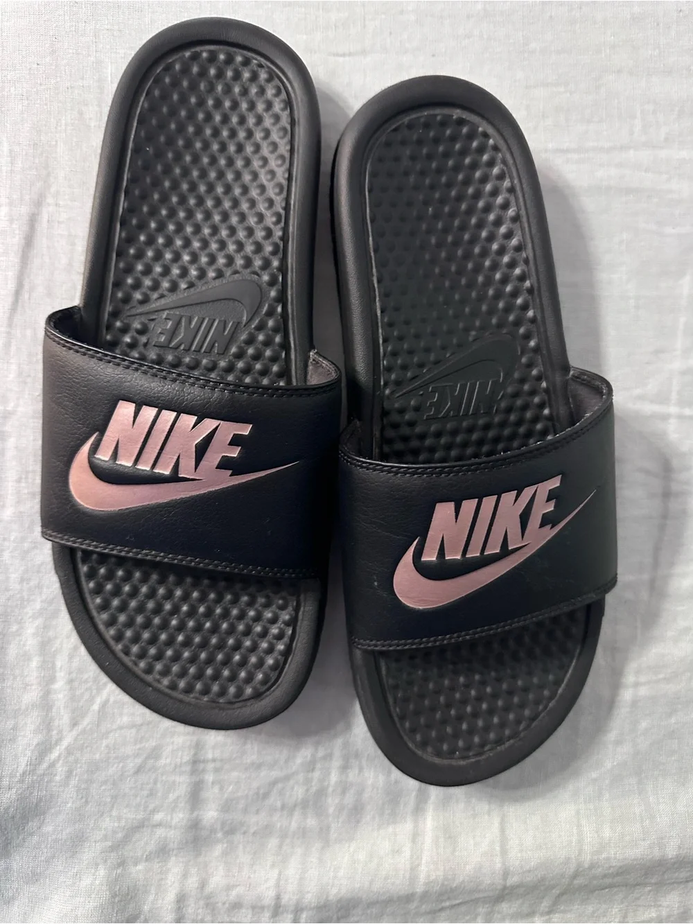 Women's Nike Benassi JDI Slides Black and Rose Gold Colorway Size 8